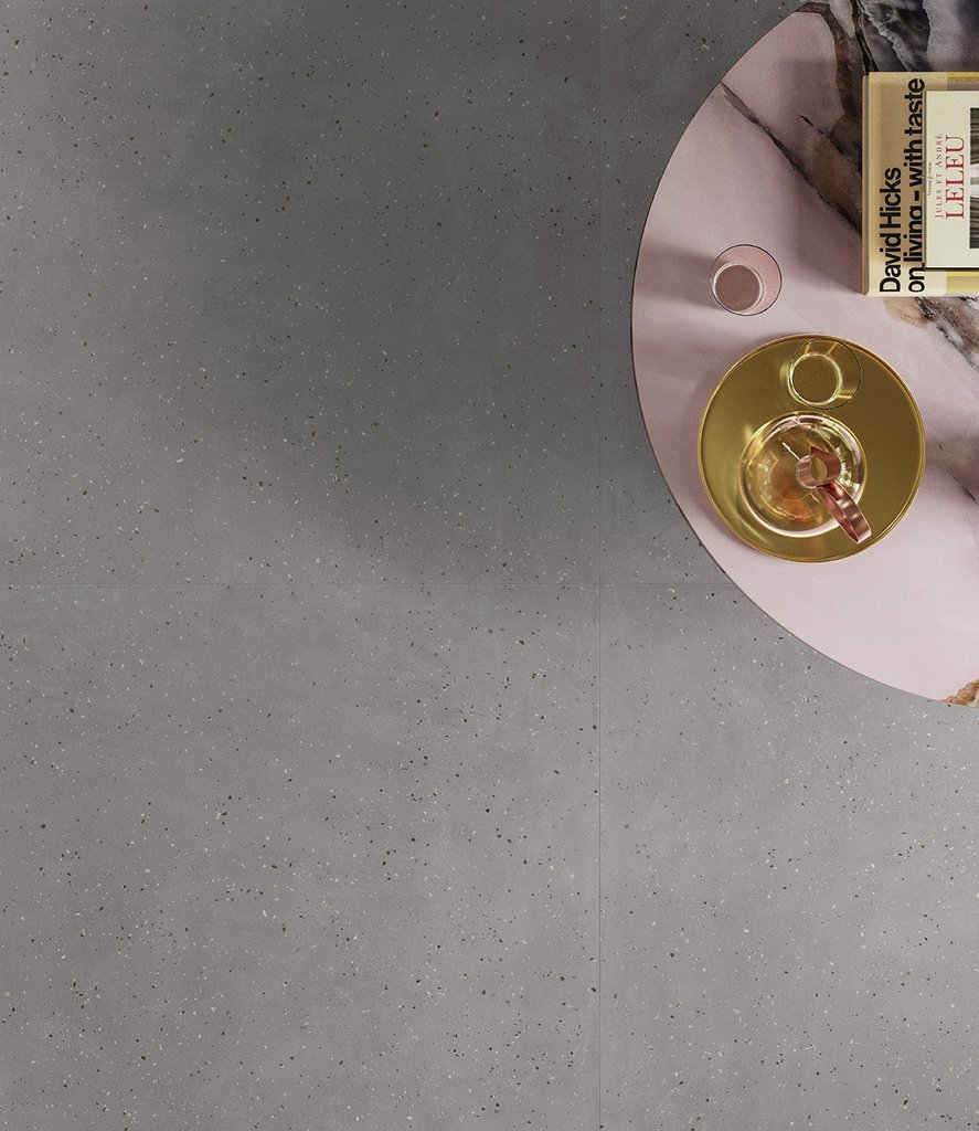#Koupelna #Obchody a restaurace #Obytné prostory #Terasy a balkony #beton #Moderní styl #bílá #šedá #Extra velký formát #Velký formát #Matná dlažba #1500 a výše #Ceramic Design #Deconcrete