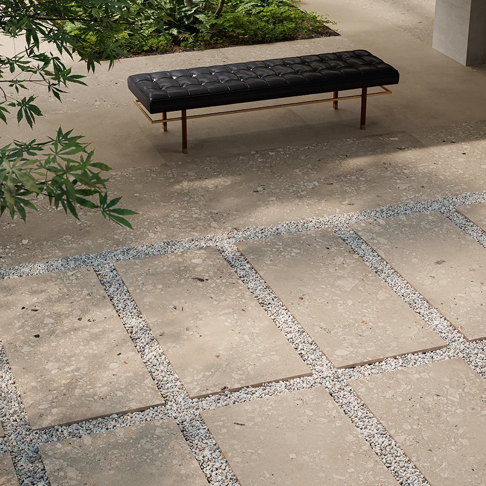 #Koupelna #Obchody a restaurace #Obytné prostory #Terasy a balkony #Venkovní dlažby 2 cm #beton #Moderní styl #béžová #šedá #Extra velký formát #Tloušťka 2 cm na terče #Velký formát #1500 a výše