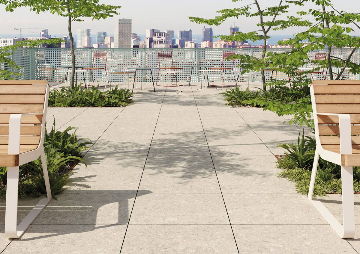 #Terasy a balkony #Venkovní dlažby 2 cm #terrazzo #Moderní styl #béžová #šedá #Tloušťka 2 cm na terče #Velký formát #Matná dlažba #1000 - 1500 Kč/m2 #RAKO #Rave Outdoor 2 cm