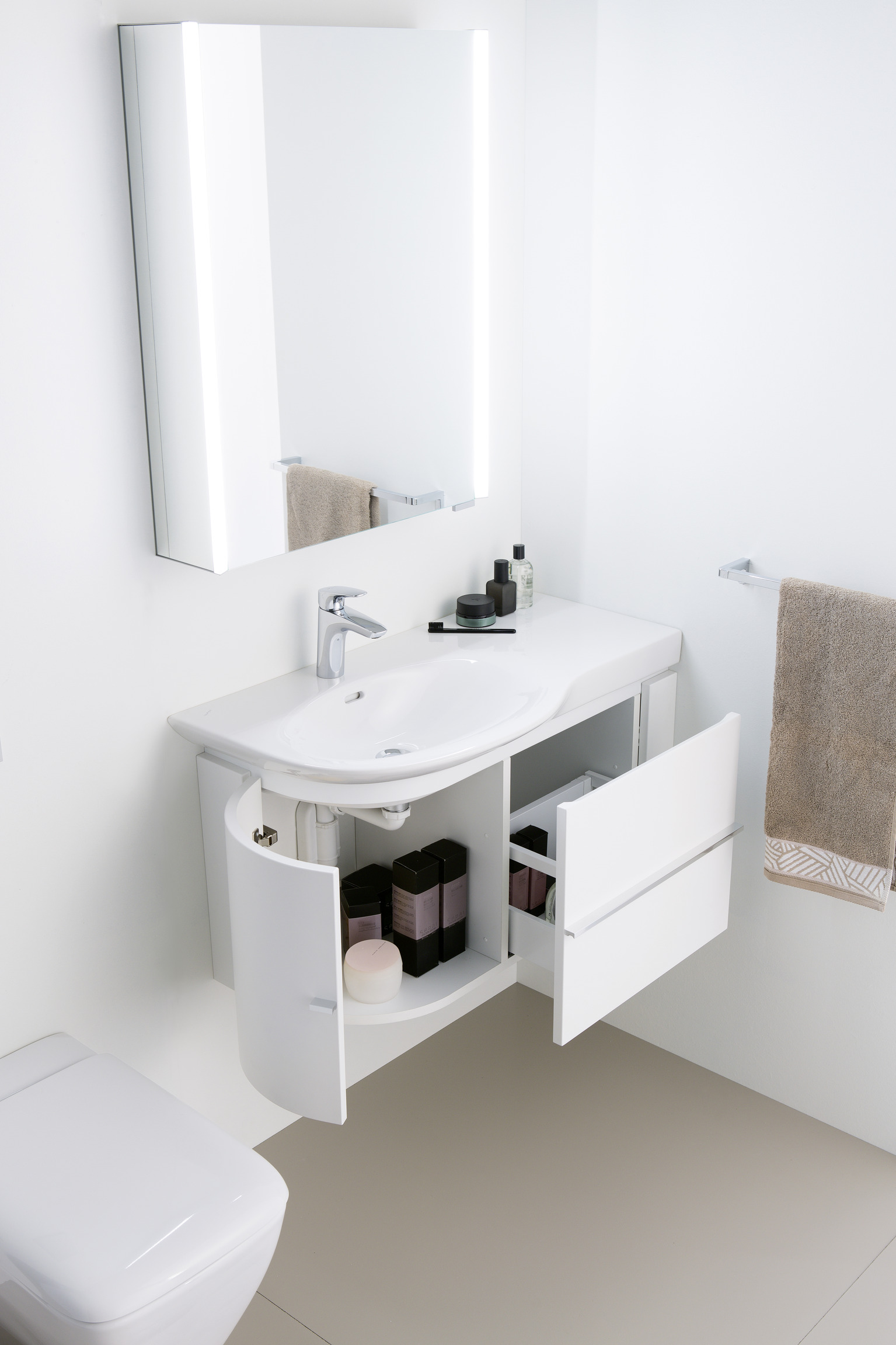 Palace - umyvadla,Palace - WC, bidety,Palace Case - nábytek