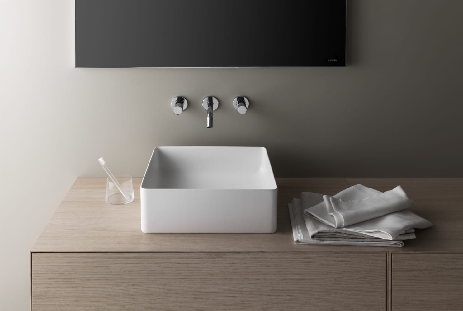 # #Laufen #Boutique - nábytek