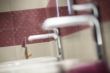 #RAKO #Blend #Obklady a dlažby #Koupelna #Klasický styl #bílá #červená #Matný obklad #Velký formát #350 - 500 Kč/m2 #new #inserta 